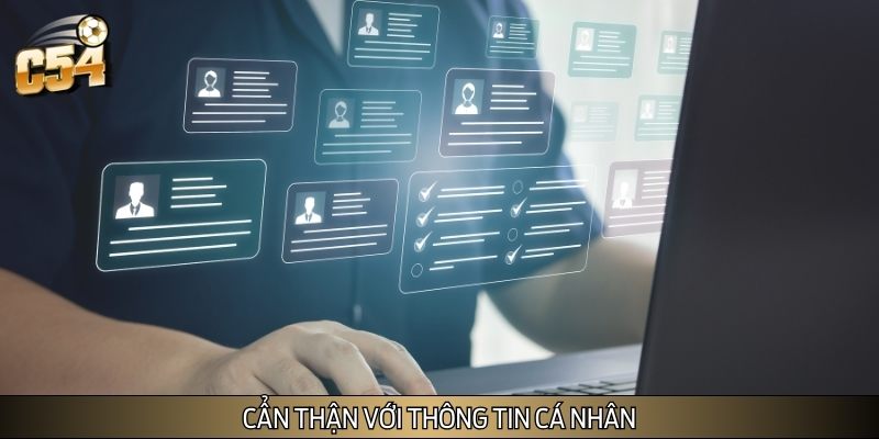 Bạn nên cẩn trọng với các thông tin cá nhân khi tải phiên bản này về máy